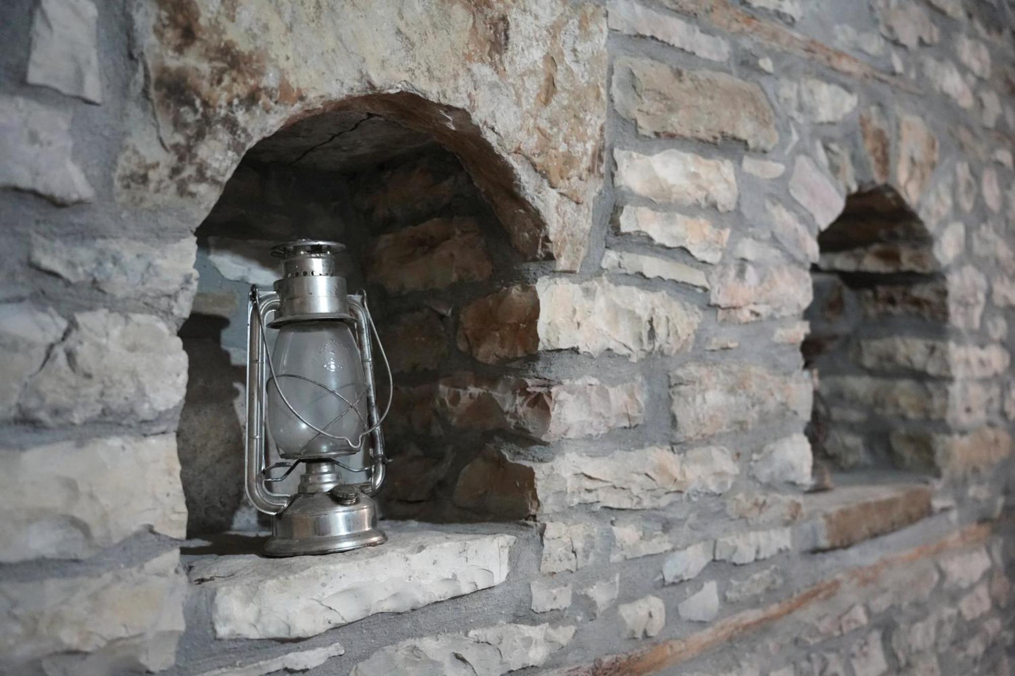 Guri Guesthouse Gjirokastër Extérieur photo
