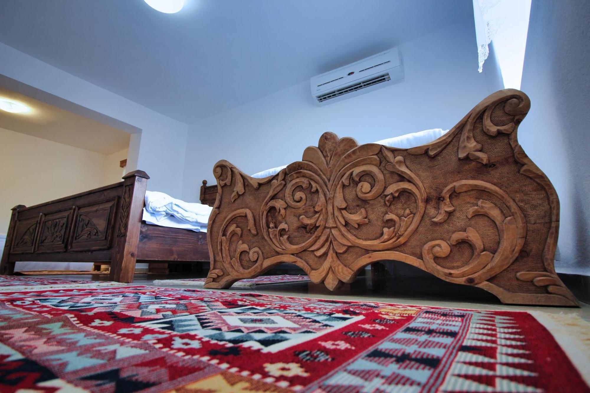 Guri Guesthouse Gjirokastër Extérieur photo