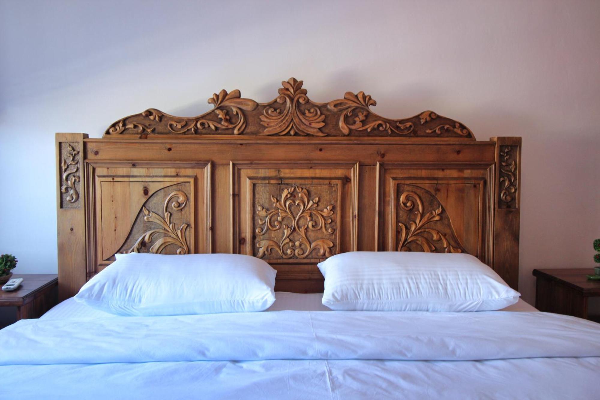 Guri Guesthouse Gjirokastër Extérieur photo